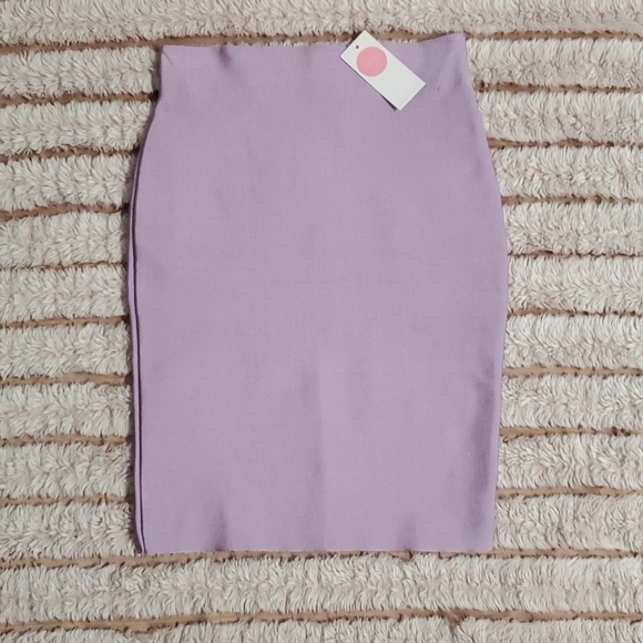 Bandage pencil skirt ๐ - Picture 3 of 9